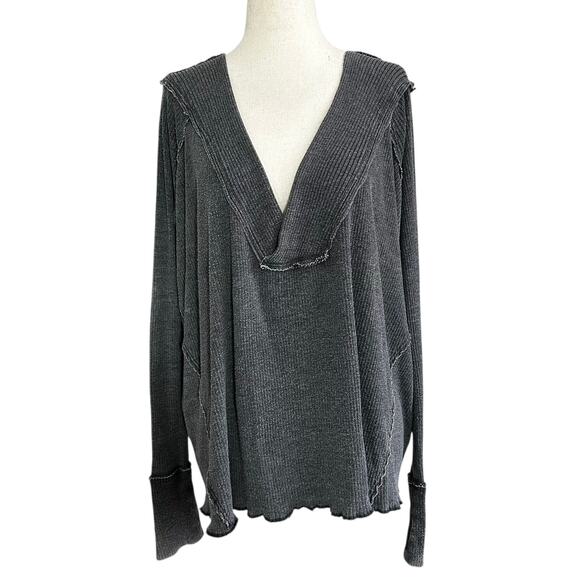 We The Free Gray Oversized Distressed Sweater Women's Size Medium | 45-36-3 - Picture 1 of 6